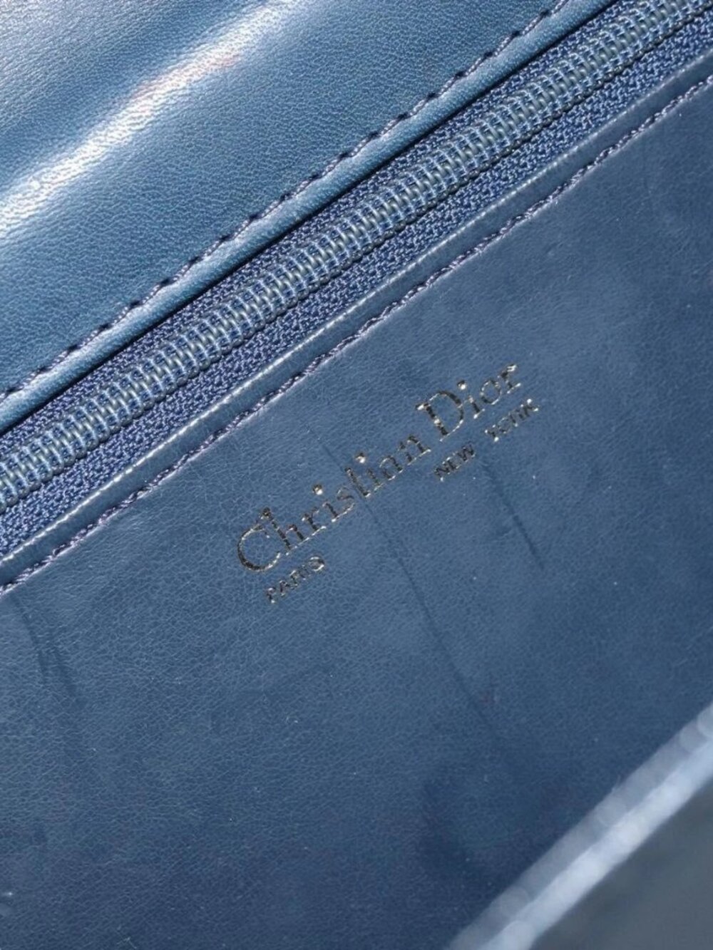 Christian Dior Chain Shoulder Bag Leather Navy Gold Auth BA9389 - Picture 12 of 16